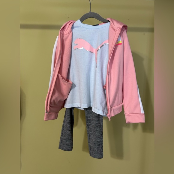 Puma Kids Three Piece Athletic Outfit - Picture 4 of 11